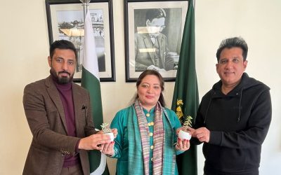 PM’s aide Romina Khurshid urges Lahore Qalandars to promote climate awareness during PSL season